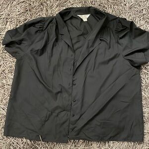 Size 24W/44  ship and Shore for me top. 100% polyester